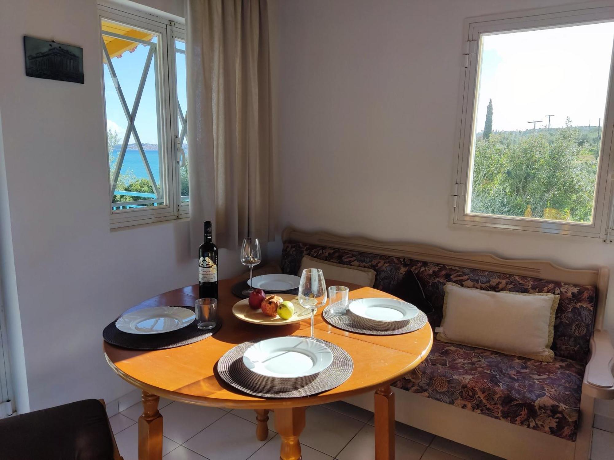 Coral Villas Kómboi Esterno foto